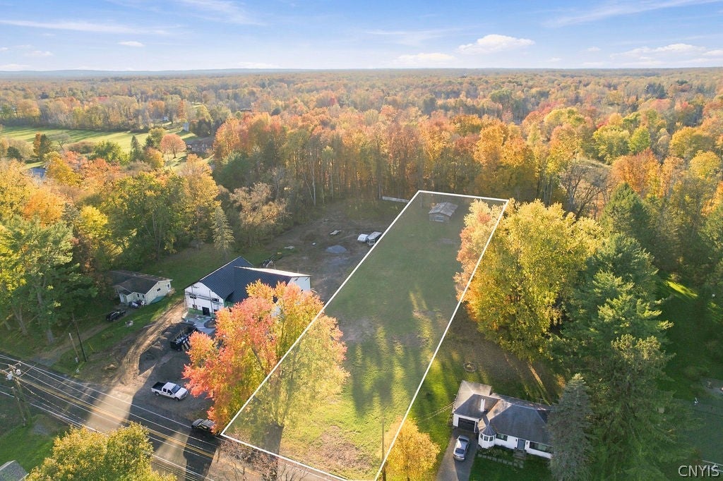 8331 Lakeshore Road