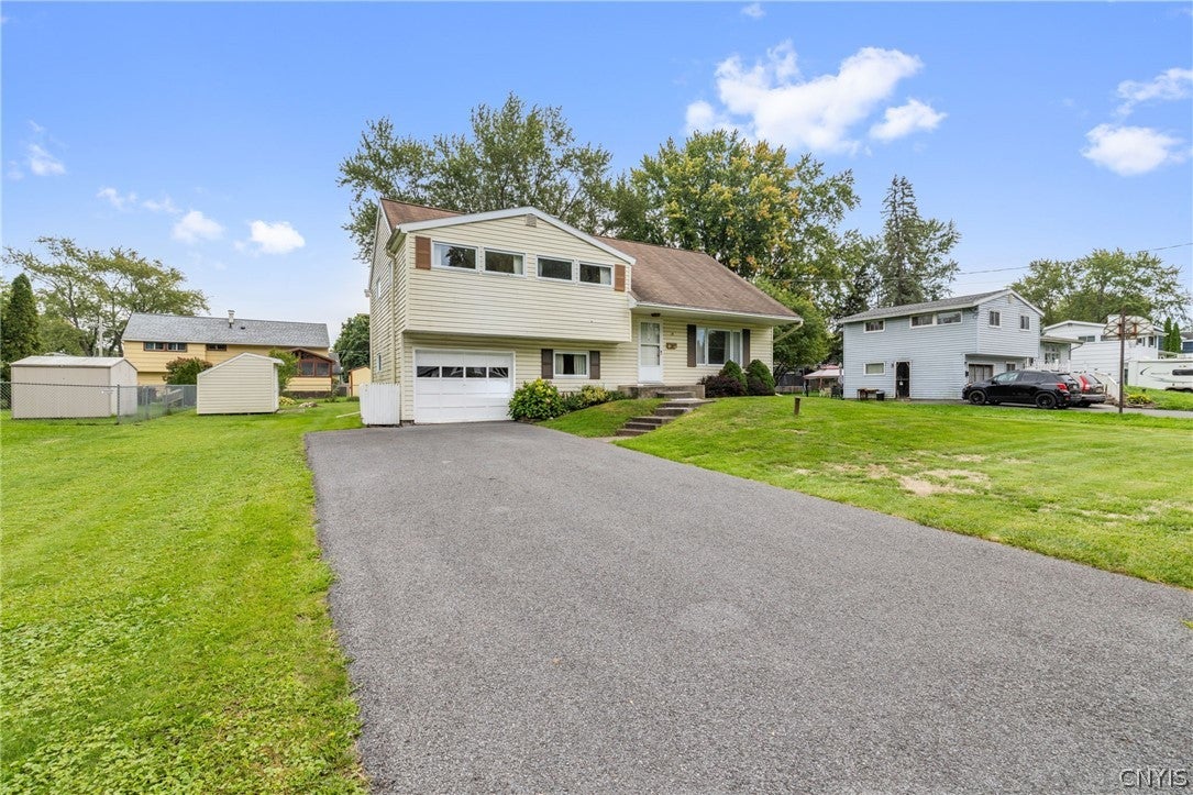 18 Huckleberry Lane