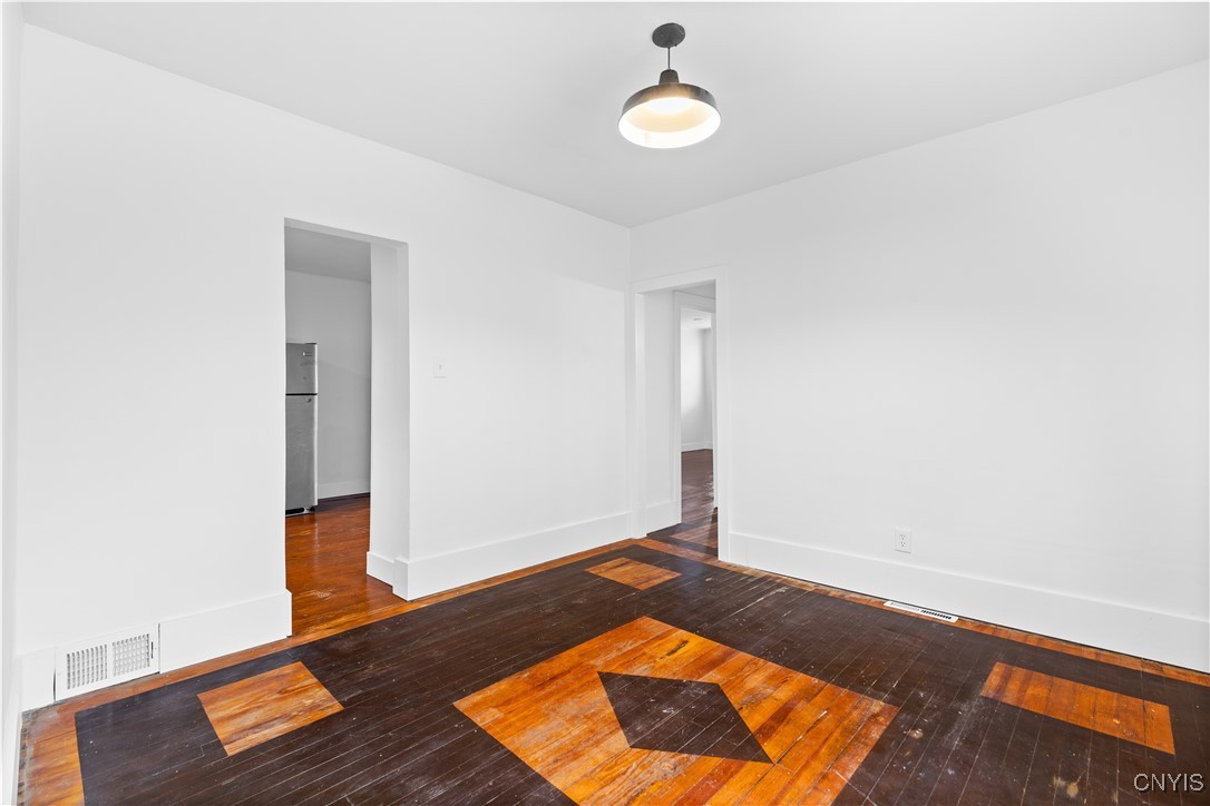 1310 Oak Street, Utica, New York image 8