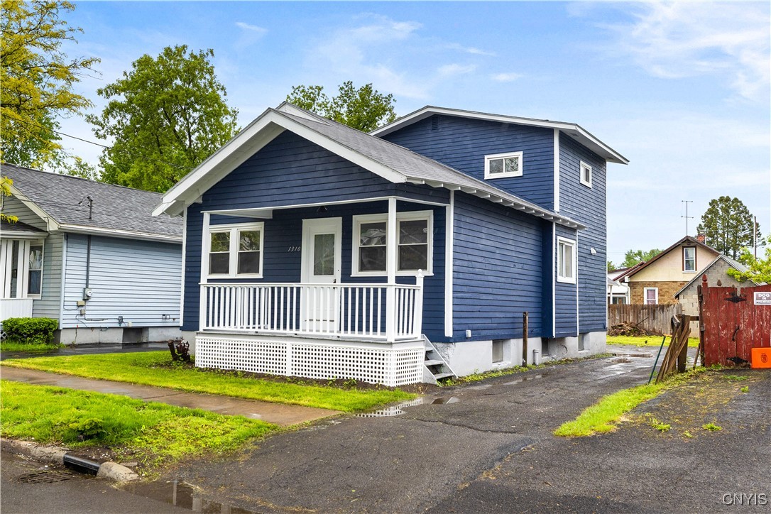 1310 Oak Street, Utica, New York image 20
