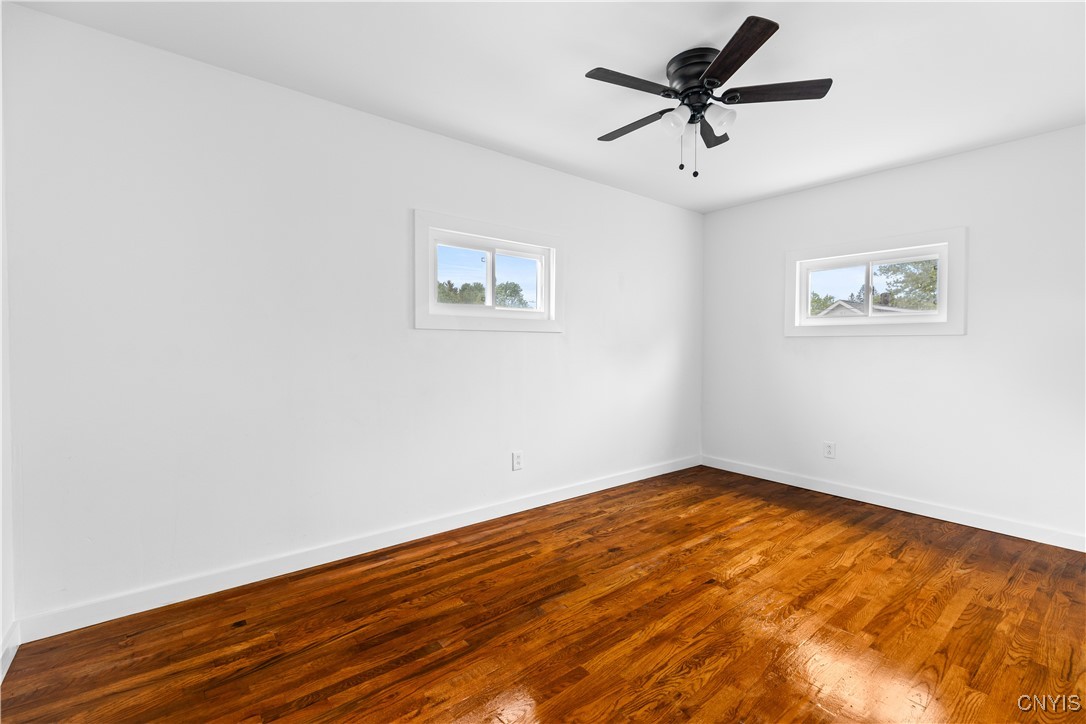 1310 Oak Street, Utica, New York image 18