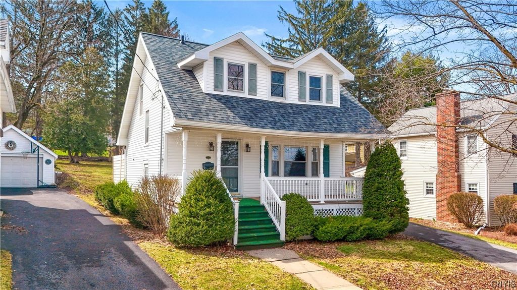 Photo of 80 Hartford Ter, New Hartford, NY 13413 (MLS # S1665650)