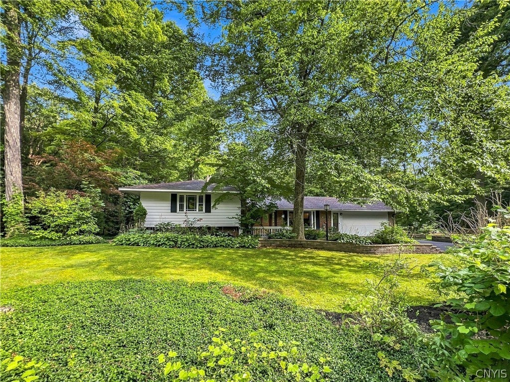 7904 Glenbrook Drive