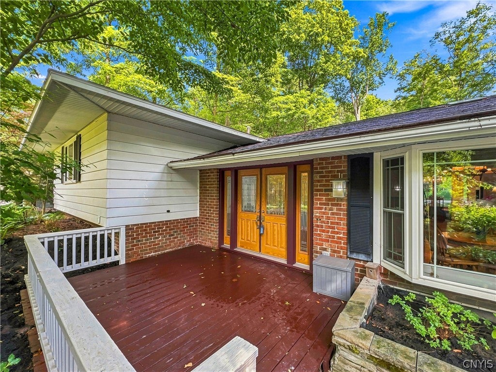 7904 Glenbrook Drive