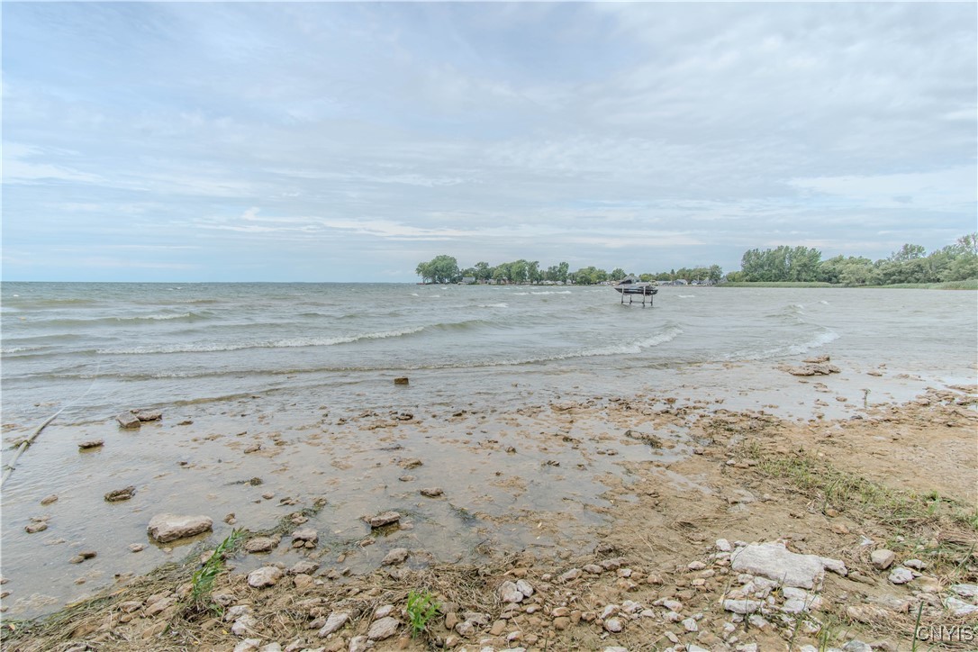 18121 Howe Shore Drive