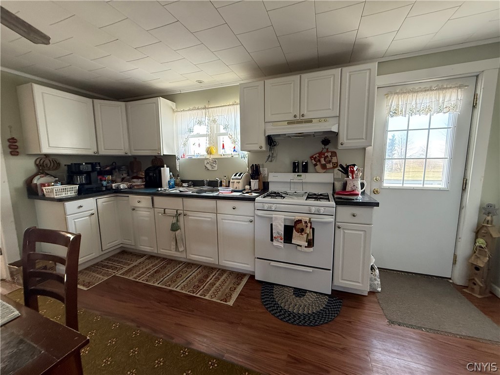 8099/8101 County Route 75