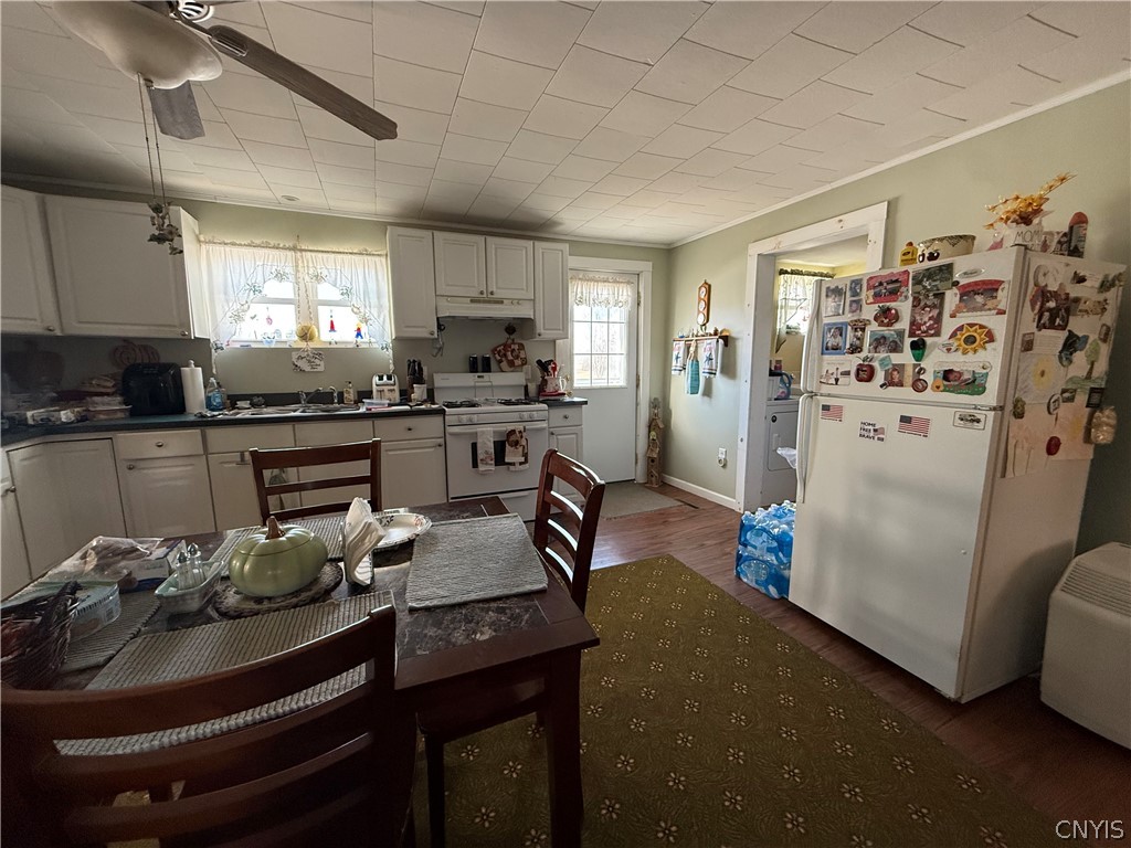 8099/8101 County Route 75