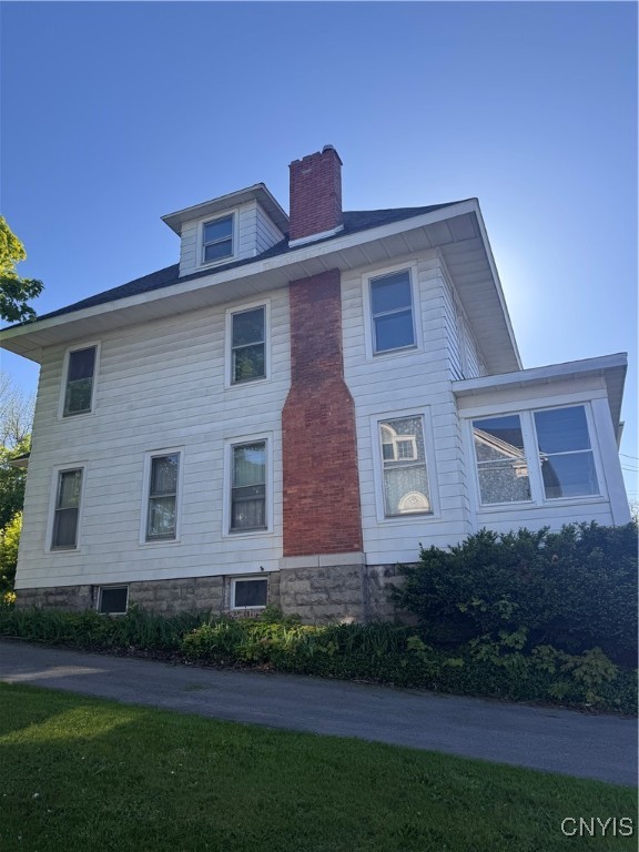 1607 W Genesee Street