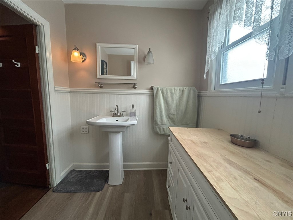 233 Thieme Place, Utica, New York image 23