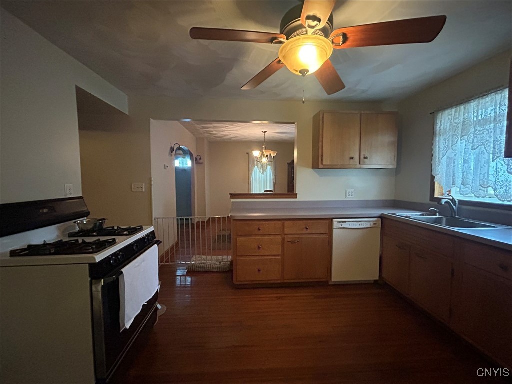 233 Thieme Place, Utica, New York image 12