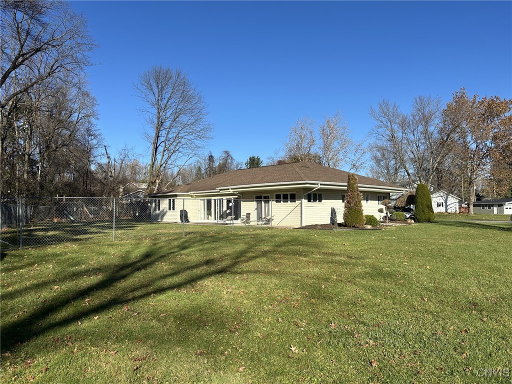 5 Bolton Circle, New Hartford, New York image 6