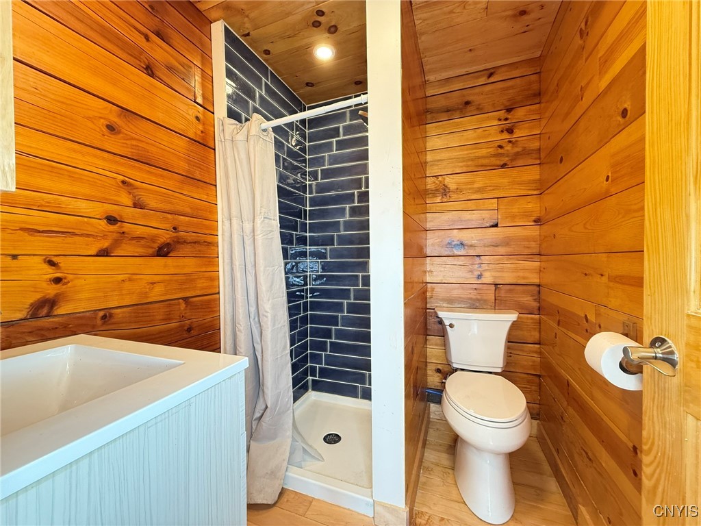 984 Waterloo Geneva Road