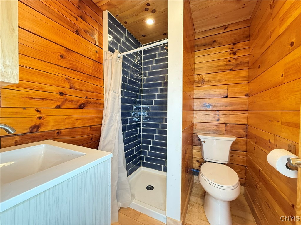 984 Waterloo Geneva Road