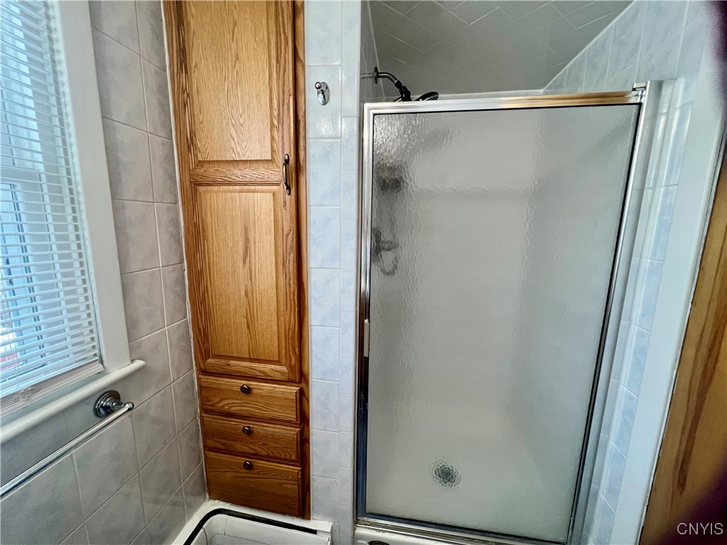 8 Bellevue Avenue, Cortland, New York image 28