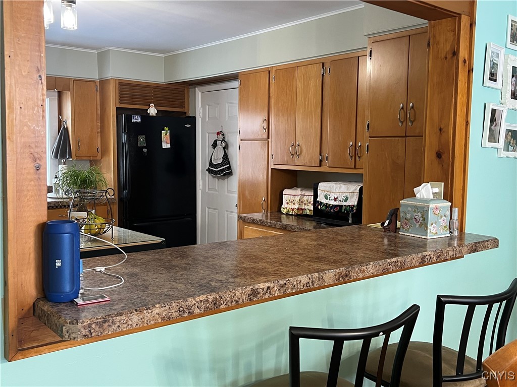 8 Bellevue Avenue, Cortland, New York image 15