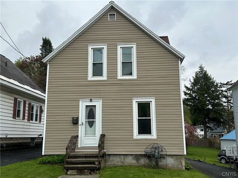 Photo of 14 Clyne Place, Whitestown, NY 13492 (MLS # S1682164)