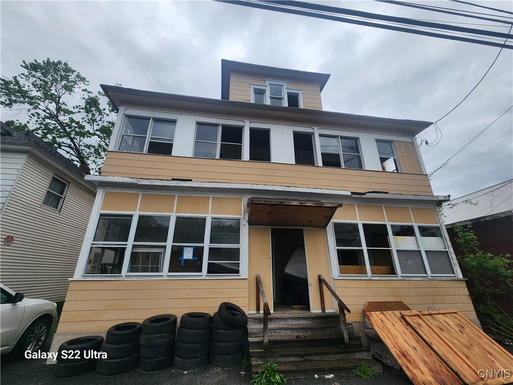 108 Woods Road