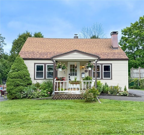 Homes For Sale - 33 Hillside Avenue<br/> Oneida County, New Hartford, NY 13413