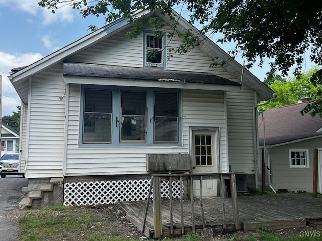 10 Russell Avenue