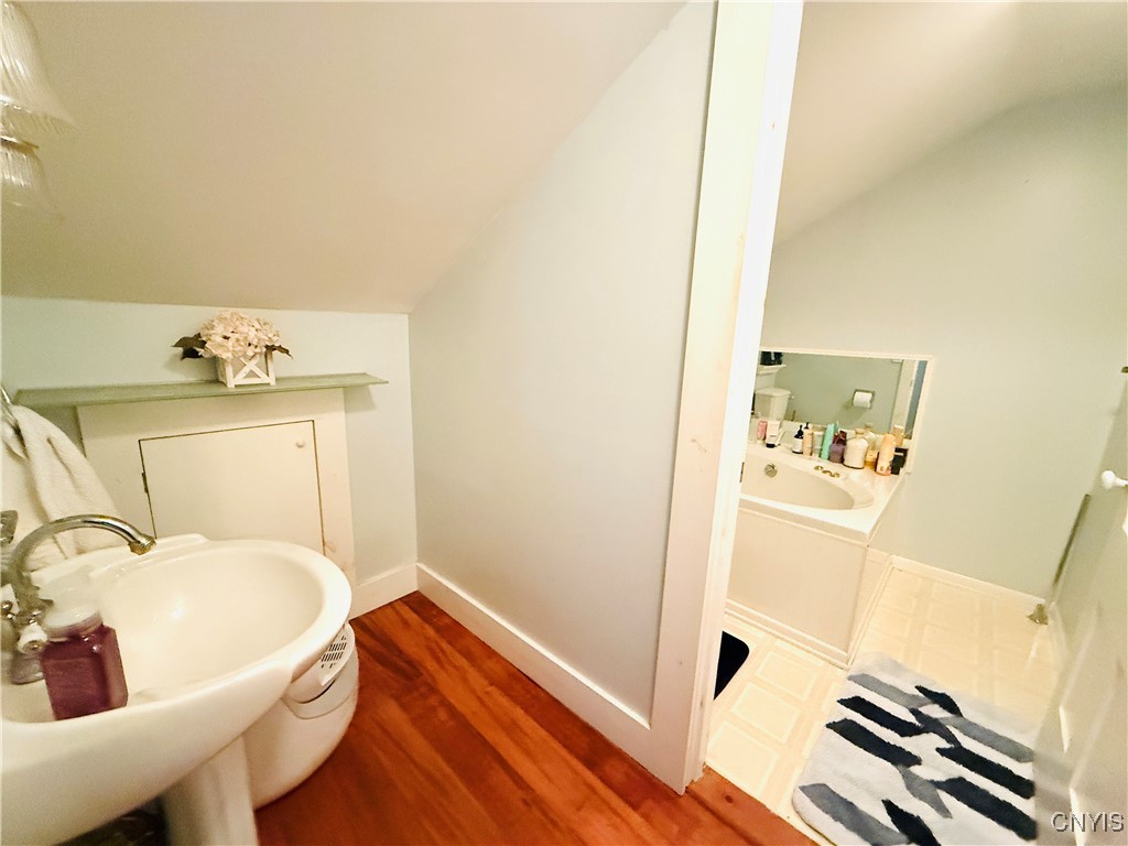 Cuyler, New York 13052, United States, 4 Bedrooms Bedrooms, ,2 BathroomsBathrooms,Residential,Pending,32941