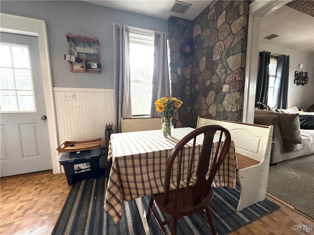 Cuyler, New York 13052, United States, 4 Bedrooms Bedrooms, ,2 BathroomsBathrooms,Residential,Pending,32941