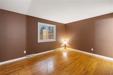 Tiny photo for 4622 Glencliffe Road, Manlius, NY 13104 (MLS # S1655262)