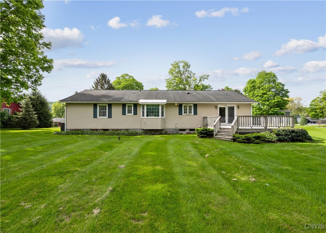 102 Sylvan Street, Elbridge, New York image 3