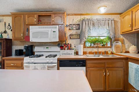 Tiny photo for 4891 Rt-365, Verona, NY 13421 (MLS # S1692019)