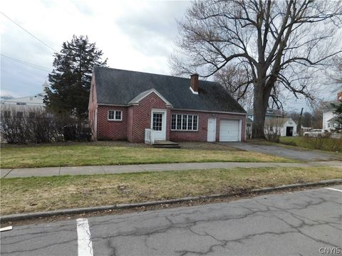 209 Hazel Street Liverpool NY 13088