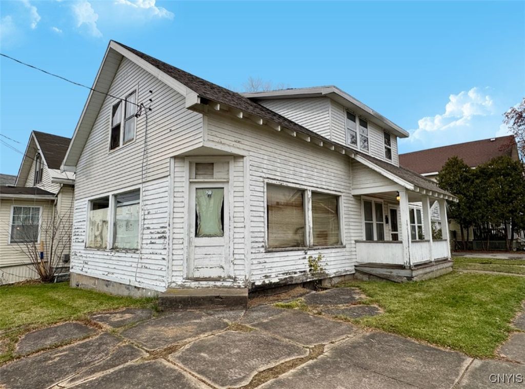 Photo of 1027 Ney Avenue, Whitestown, NY 13502 (MLS # S1652656)