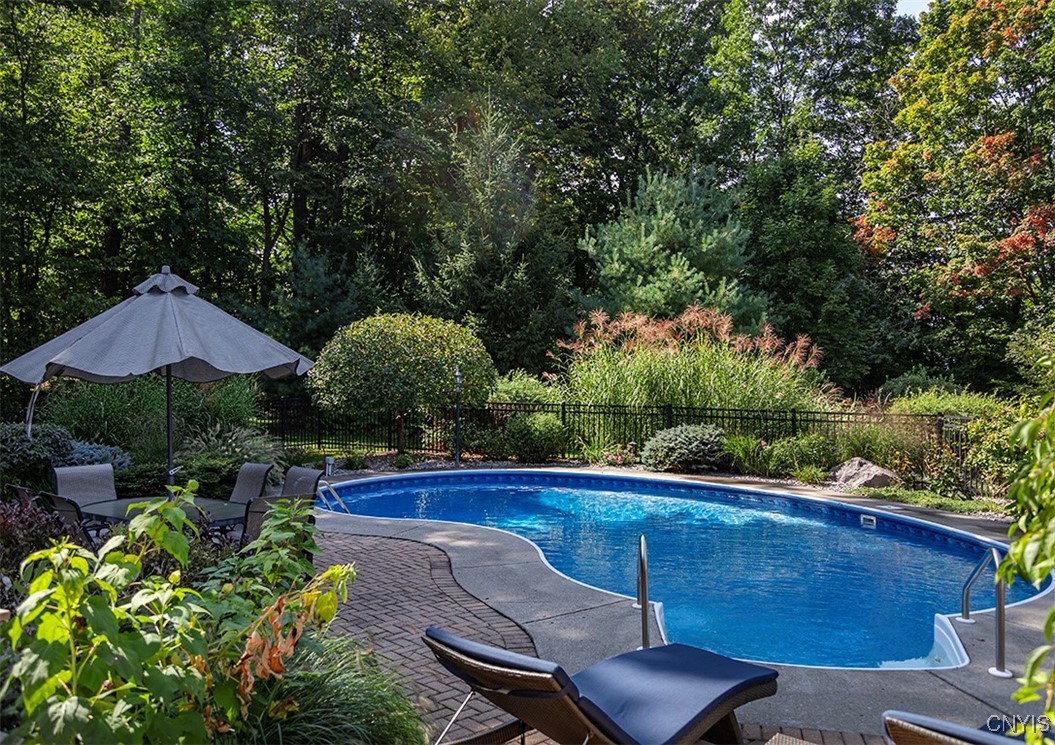 4604 Watergap, Manlius, New York image 3