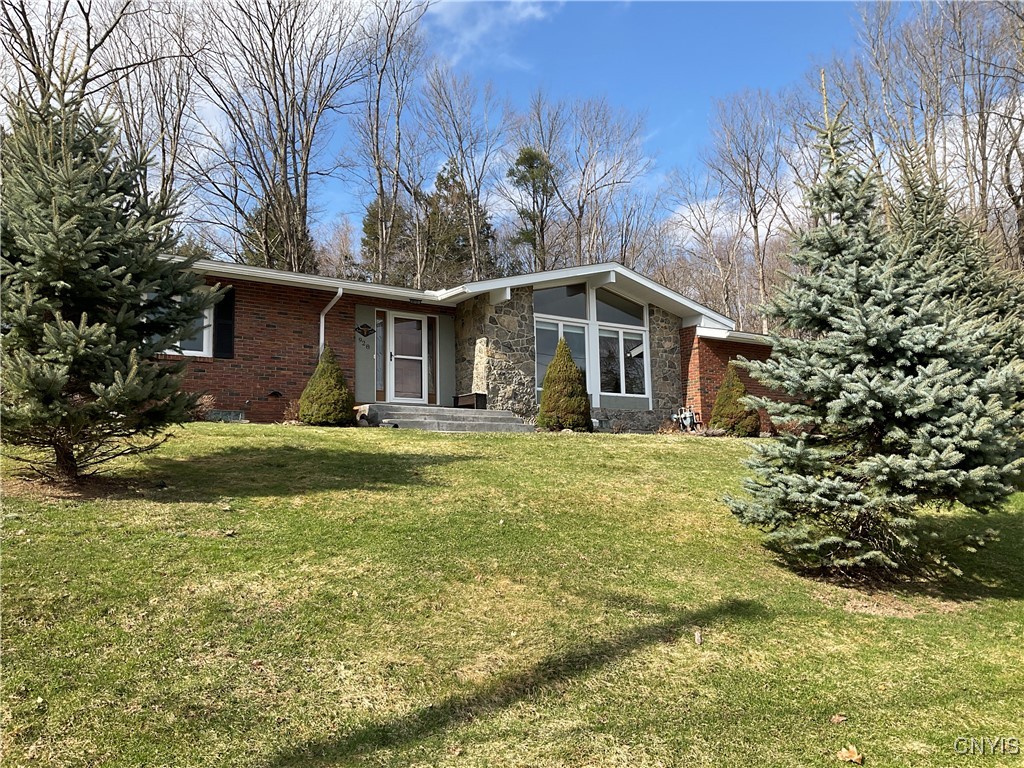 928 Westwood Drive, Herkimer, New York image 1