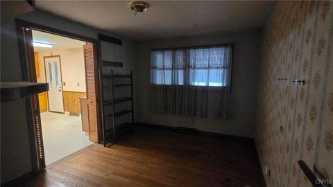 Tiny photo for 624 Breman Avenue, Salina, NY 13211 (MLS # S1648365)