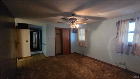 Tiny photo for 624 Breman Avenue, Salina, NY 13211 (MLS # S1648365)