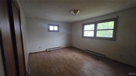 Tiny photo for 624 Breman Avenue, Salina, NY 13211 (MLS # S1648365)