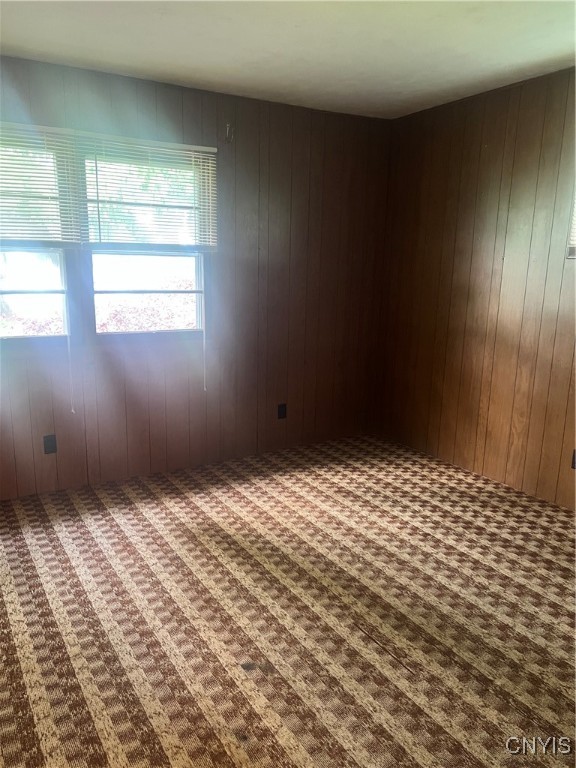 623 E Hamilton Avenue, Sherrill, New York image 33