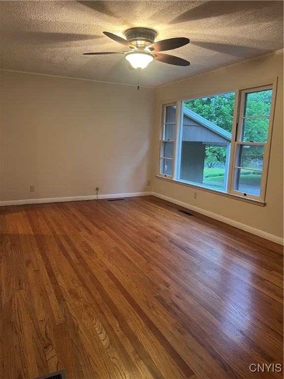 623 E Hamilton Avenue, Sherrill, New York image 12