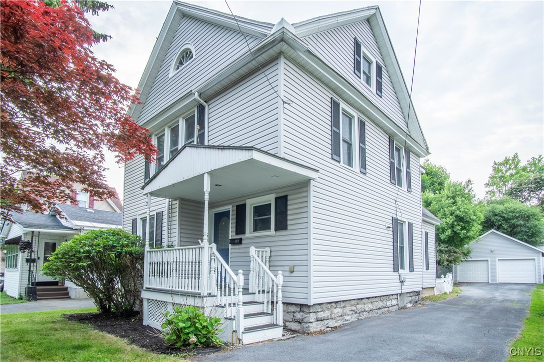 312 W Woodruff Street