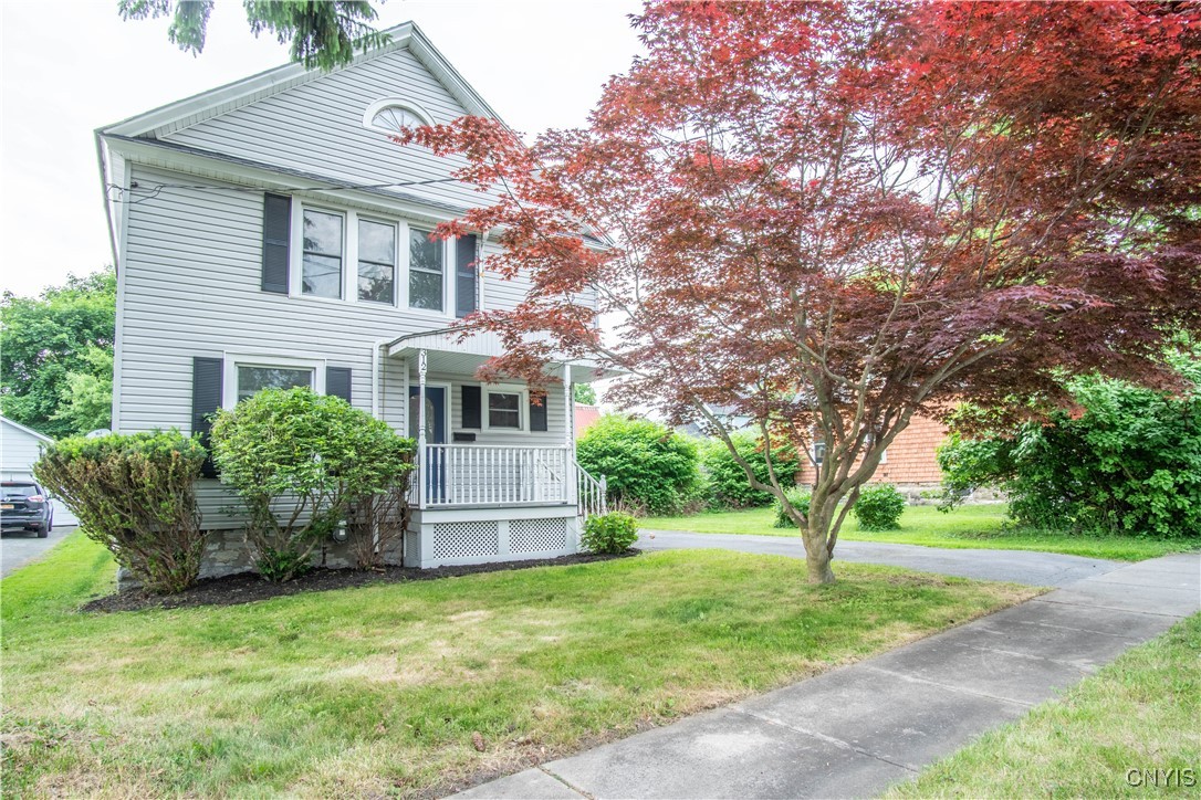 312 W Woodruff Street