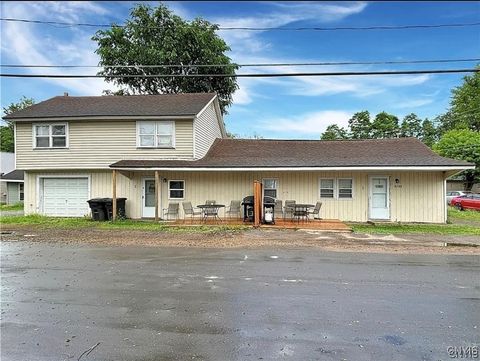 Multifamily For Sale - 6788 N Lakeshore Road<br/> Verona, NY 13478