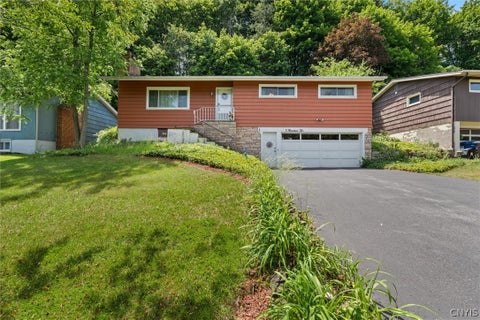 Tiny photo for 510 Hillsboro Parkway, Syracuse, NY 13214 (MLS # S1690088)