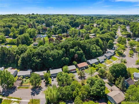 Tiny photo for 510 Hillsboro Parkway, Syracuse, NY 13214 (MLS # S1690088)