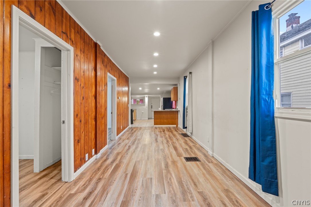 1522 Valley Drive