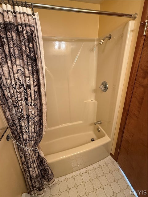 Tiny photo for 155 Valley View Road, New Hartford, NY 13413 (MLS # S1708980)