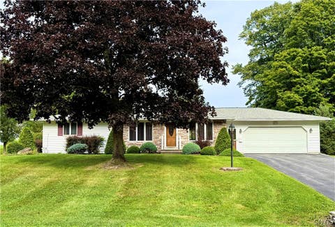 Photo of 155 Valley View Road, New Hartford, NY 13413 (MLS # S1708980)