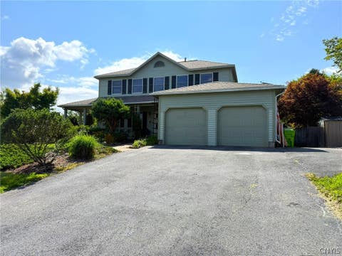 Homes For Sale - 5773 Innsbruck Road<br/> Manlius, NY 13057
