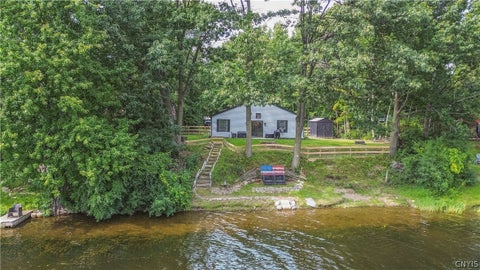 Homes For Sale - 21914 Admirals Walk Walk<br/> Le Ray, NY 13601
