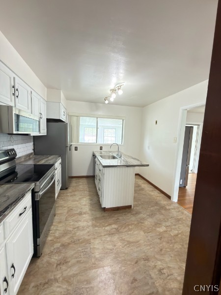6 Limekiln Road