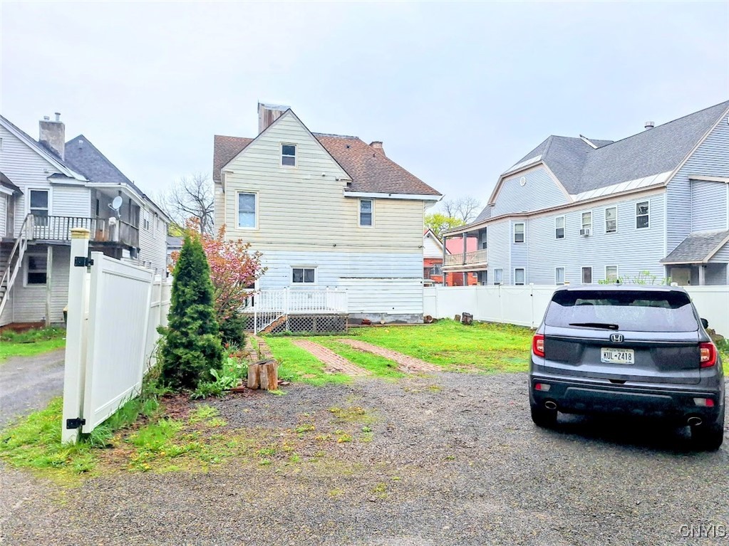 1515 Oneida Street, Utica, New York image 36