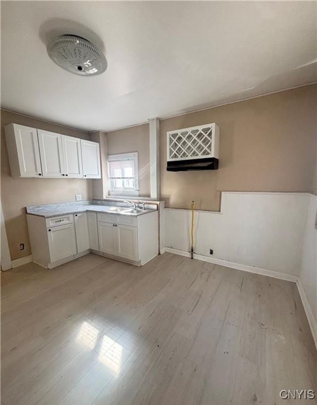 Photo of 517 Roberts Street, Rome, NY 13440 (MLS # S1653554)